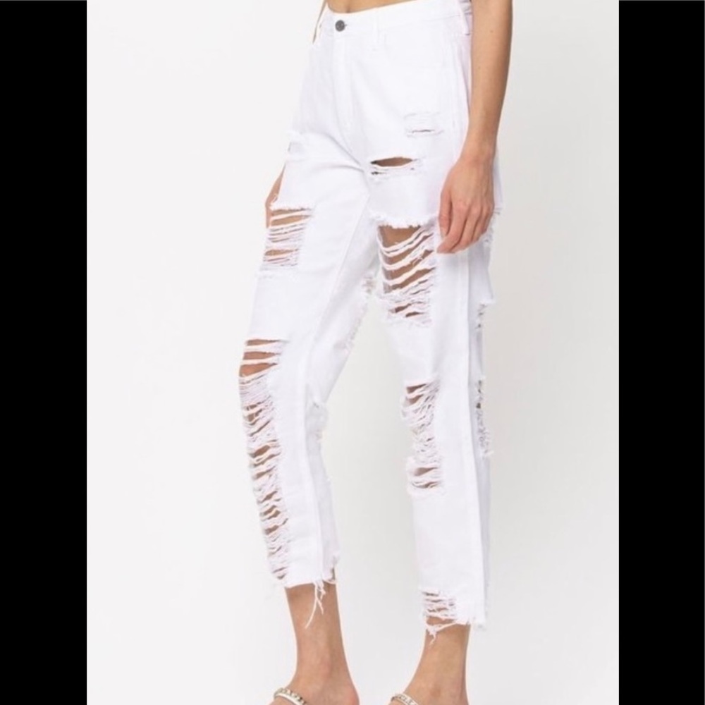 Cello High Rise Straight Distressed size 7